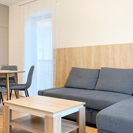 Riverfront Apartment Bešeňová Eksteriør billede